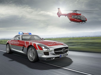 Скорая помощь на базе Mercedes-Benz SLS AMG. Иллюстрация Mercedes-Benz