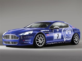 Гоночный Aston Martin Rapide. Фото Aston Martin