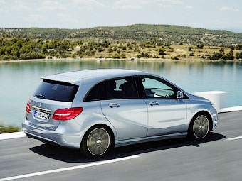 Mercedes-Benz    B-Class 