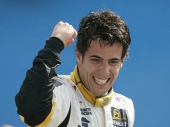 Лукас ди Грасси. Фото GP2 Series