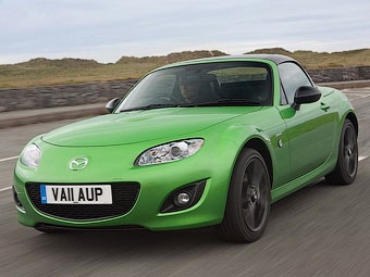 Mazda MX-5 Black. Фото Mazda