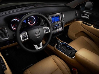 Интерьер нового Dodge Durango. Фото Dodge