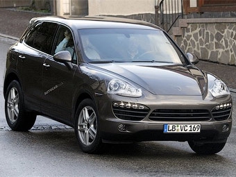 Шпионский снимок нового Porsche Cayenne. Фото с сайта autocar.co.uk