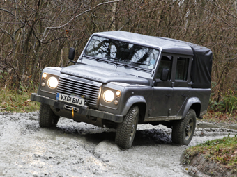 Land Rover   Defender  2015  - Land Rover