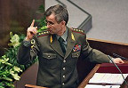 Рашид Нургалиев пожаловался на избыточные функции милиционеров