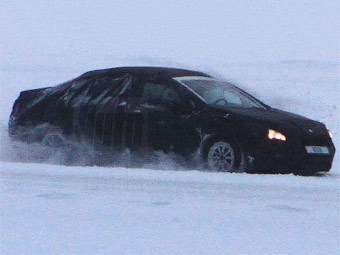 Шпионский снимок тестового Peugeot 508. Фото с сайта autoweek.nl