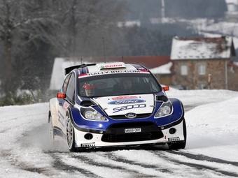 Микко Хирвонен на Ford Fiesta S2000. Фото IRC