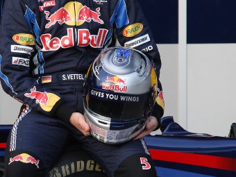 Новый шлем Себастьяна Феттеля. Фото Red Bull Racing