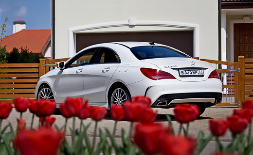 Фото компании Mercedes-Benz и с сайта blog.mercedes-benzsouthwest.co.uk