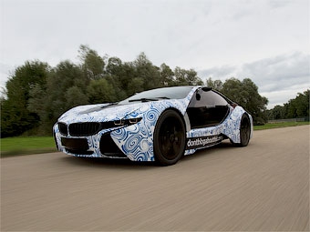 Тестовый прототип гибридного спорткара на базе BMW Vision EfficientDynamics. Фото BMW