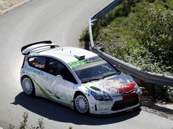 Дани Сордо тестирует гибридный Citroen C4 WRC, 2009. Фото команды Citroen