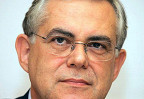 Премьер-министр Греции припугнул сограждан коллапсом экономики