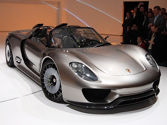 Porsche 918 Spyder. Фото Ленты.Ру
