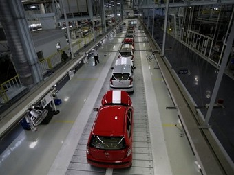 Завод Hyundai в Индии. Фото (c) <a href="http://lenta.ru/info/afp.htm">AFP</a>