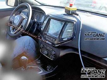Интерьер нового Jeep Liberty. Фото KGP Photography с сайта leftlanenews.com