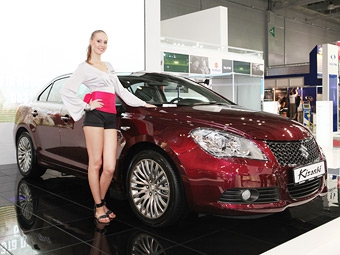 Suzuki Kizashi. Фото Ленты.Ру