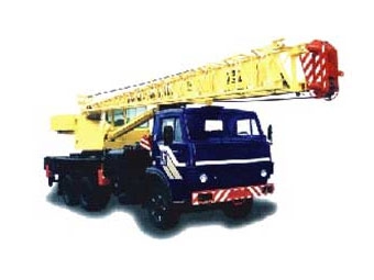 Автокран на базе КамАза. Фото с сайта kamaz.kominet.ru
