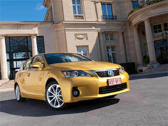 Lexus CT 200h. Фото Lexus