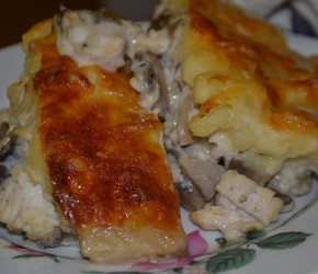 Фотография рецепта Курица с грибами под картофельной шубой