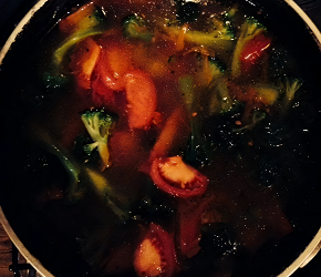 Фотография рецепта Овощной суп с курицей, брокколи и помидорами