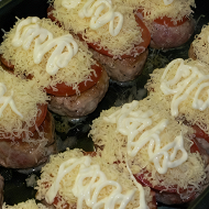Котлетки из индейки фаршированные сыром, под шубкой