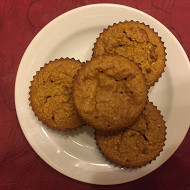 Полезные маффины с тыквой и изюмом