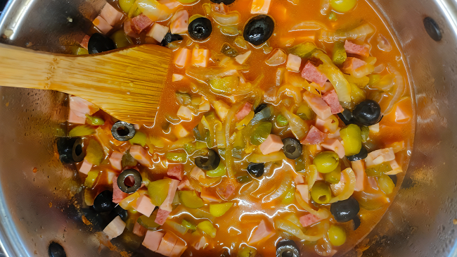 Фото шага рецепта Мясная солянка с картофелем 174725 шаг 13