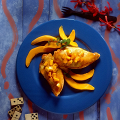 Фотография рецепта Тартинки из свежего кукурузного хлеба, горчицы, ветчины и чатни автор Ольга Худина