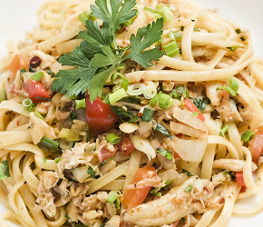 Фотография рецепта Паста с крабовым мясом и анчоусами