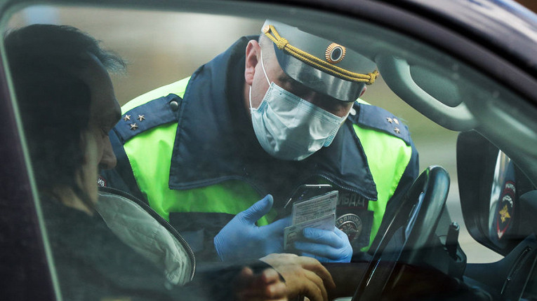 Задержание нетрезвого водителя в Петербурге сняли на видео