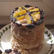 Кулич с изюмом в глазури
