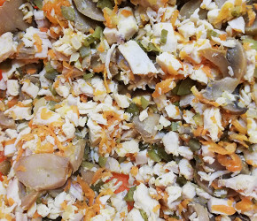 Фотография рецепта Салат мужской с курицей и шампиньонами