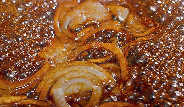 Фото шага рецепта Оякодон (японский омлет с рисом и курицей) 28425 шаг 2