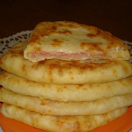 Быстрые сырные лепешки