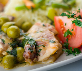 Фотография рецепта Тушеная курица с фенхелем и оливками
