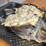 Дорада с картофельным пюре