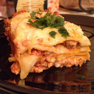 Лазанья с мясным фаршем и пармезаном