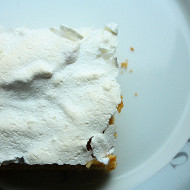 Пирог с яблоками и безе