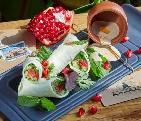 Фотография рецепта Рулет из сыра Сулугуни с овощами