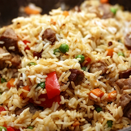 Рис со свининой и овощами