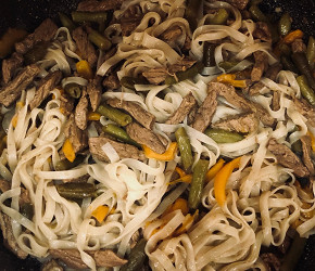 Фотография рецепта Рисовая лапша с овощами «Вюрант»