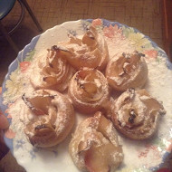 Слойки с яблоком «Розочки»