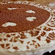 Трюфельный торт с муссом из белого шоколада