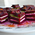 Фотография рецепта Слоеная свекла с козьим сыром автор Salatshop