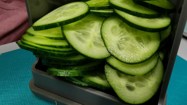 Фото шага рецепта Простой и вкусный салат 190716 шаг 3