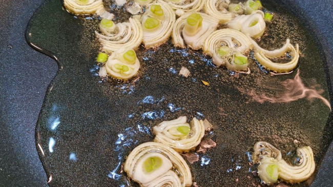 Фото шага рецепта Нежная грибная запеканка с курицей 152261 шаг 3