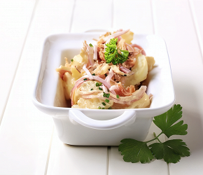 Фотография рецепта Картофельный салат с яблоками и беконом