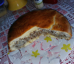 Фотография рецепта Пирог с консервированной сайрой и картофелем
