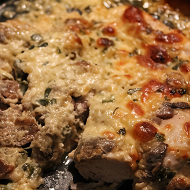 Грудки куриные с шампиньонами по-французски