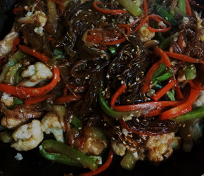 Фотография рецепта Бобовая вермишель лонгкоу с кабачками и морковью